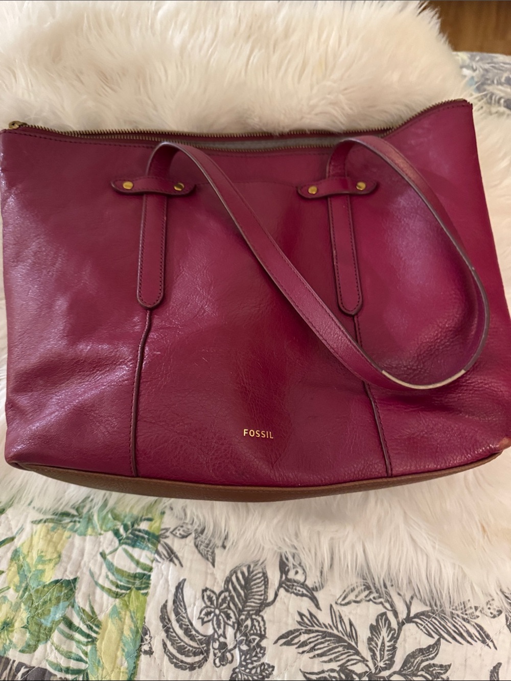 Fossil Women's Leather Tote in Berry